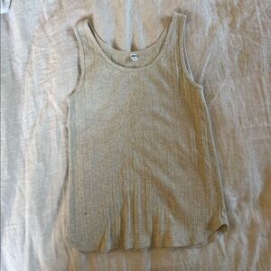 Uniqlo ribbed tank top